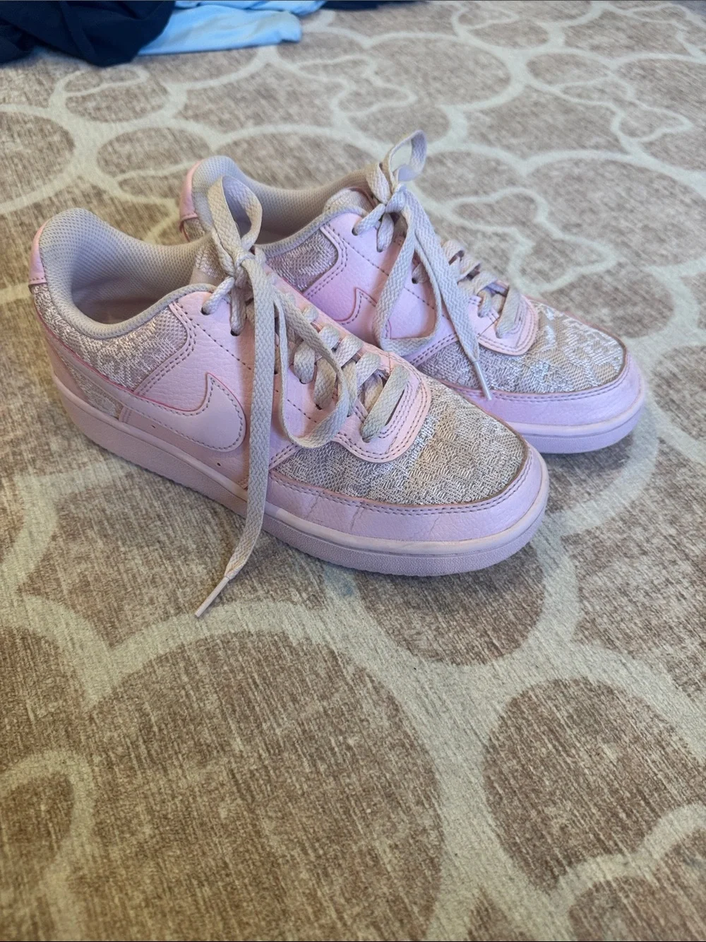 Nike Womens Light Pink lace court vision Low-Top Sneakers size 6